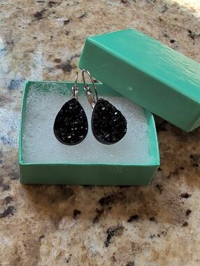 Elegant Black Druzy Style Teardrop Druzy Earrings - Women Jewelry